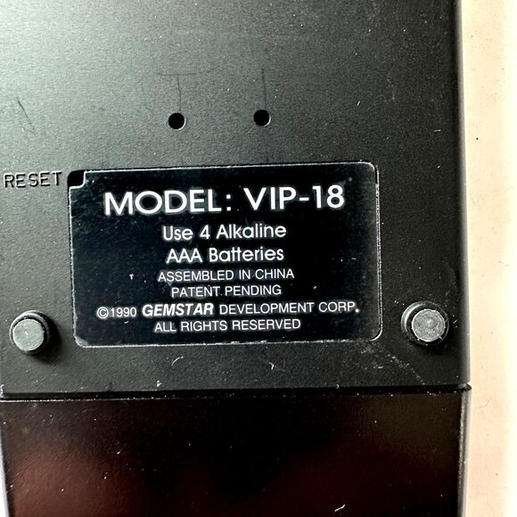 1990 Gemstar VCR Plus model: VIP-18 black replacement remote untested - Picture 4 of 4